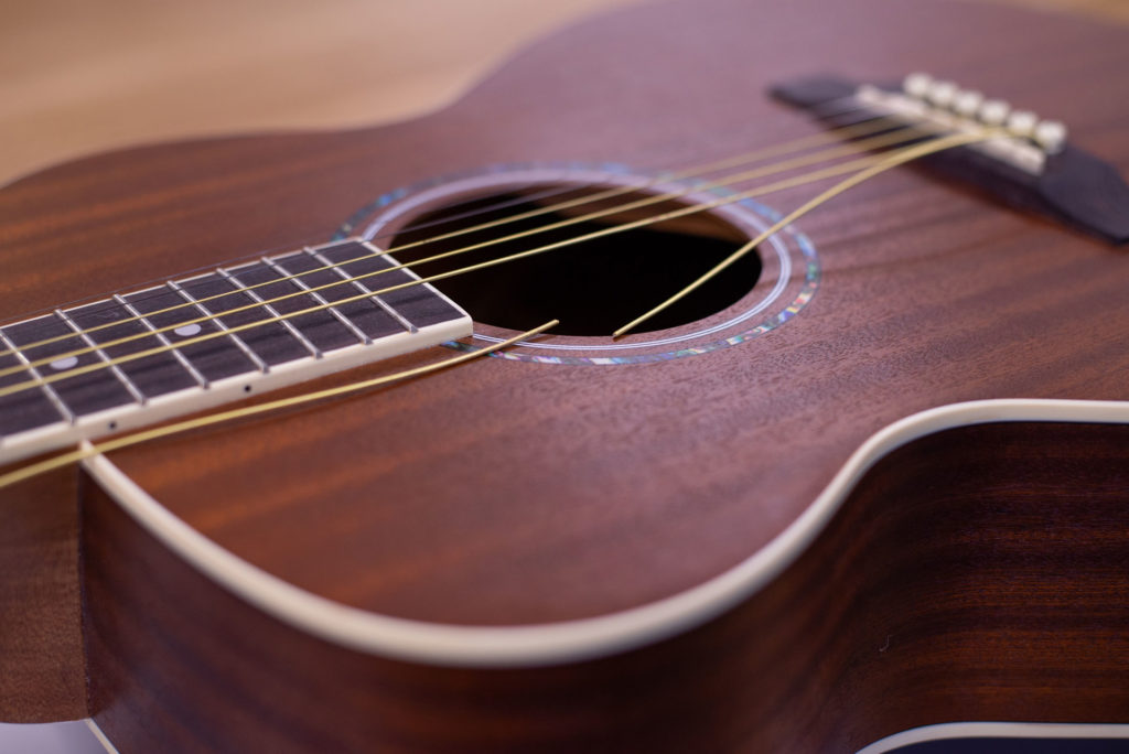 How to Change Guitar Strings (Guide) Yousician