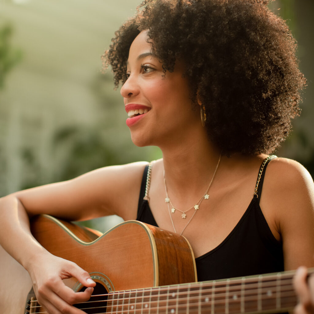 Learn Guitar Play Acoustic and Electric Guitar Yousician